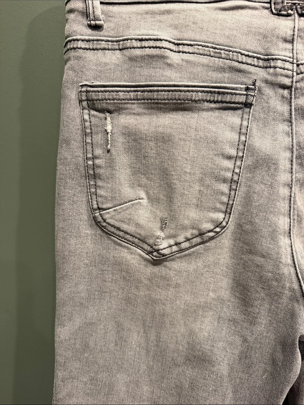 Wit & Wisdom Women's Light Gray Straight Jeans Size 4
